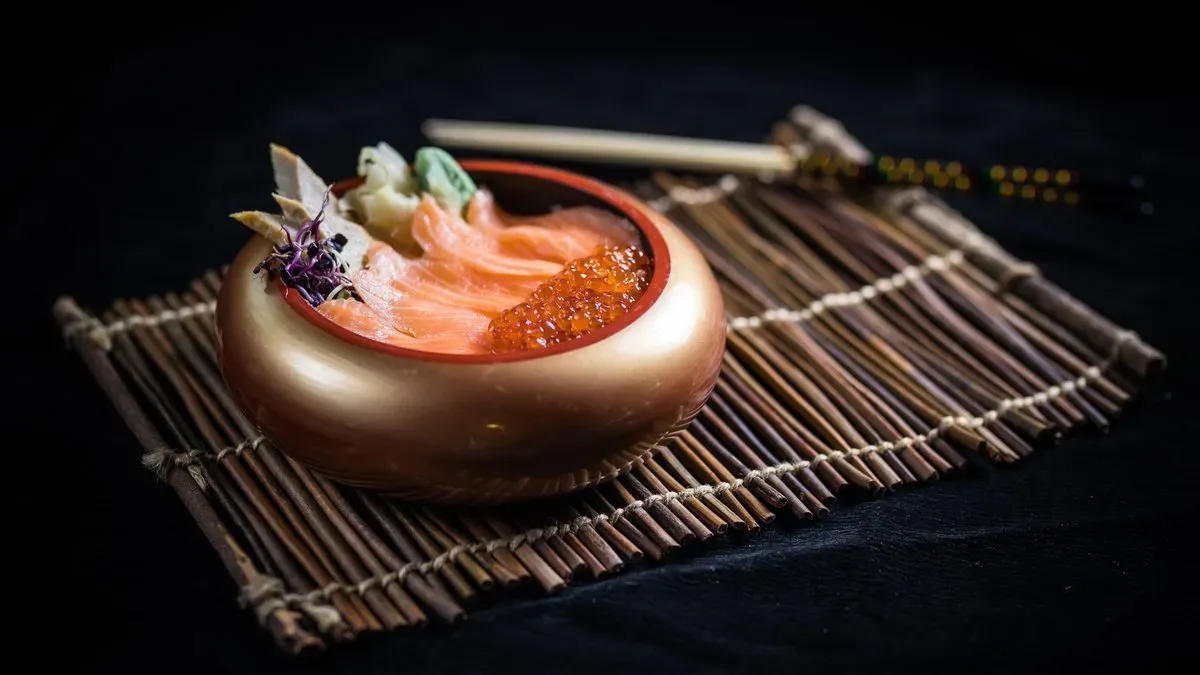 SAKE IKURA JU