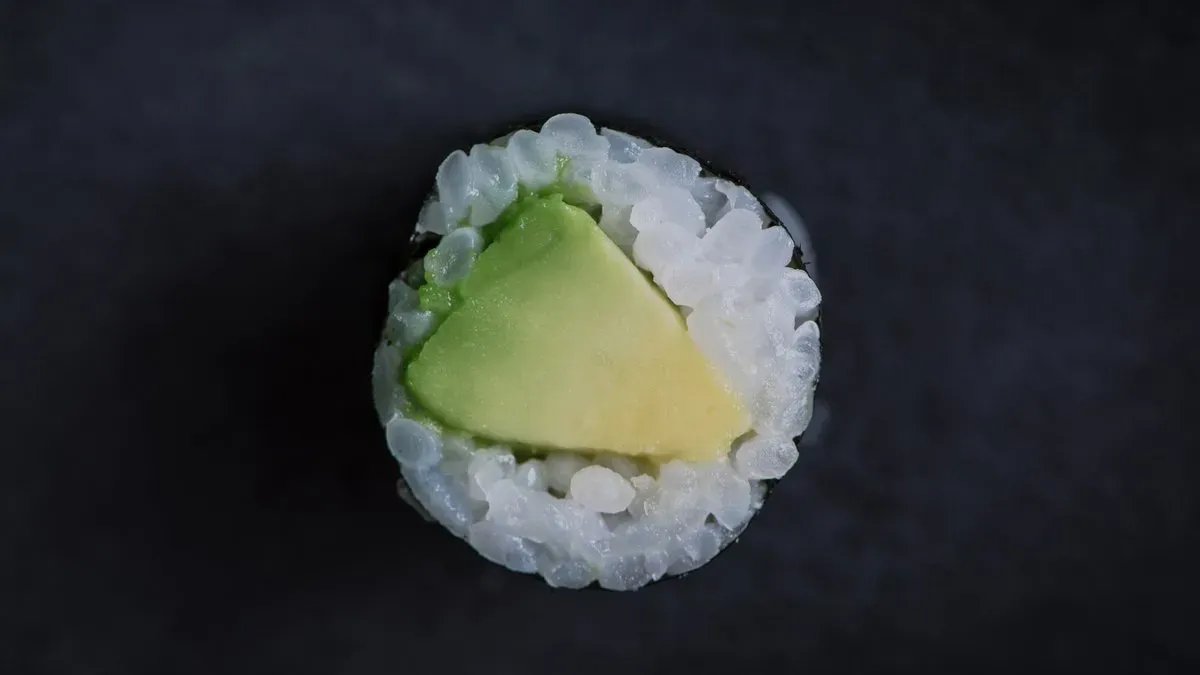 AVOKADO MAKI 6db