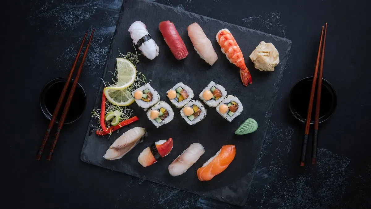 SUSHI MORIAWASE