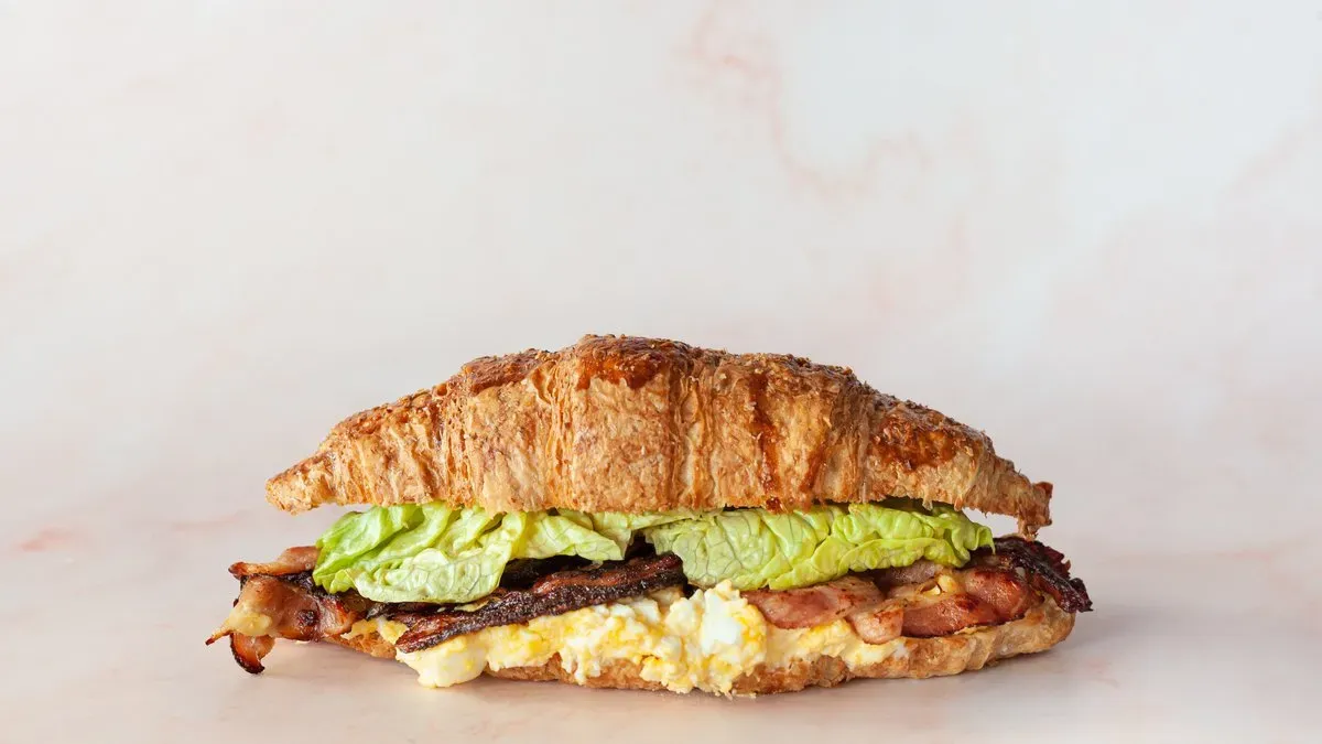 Egg & Bacon Croissant