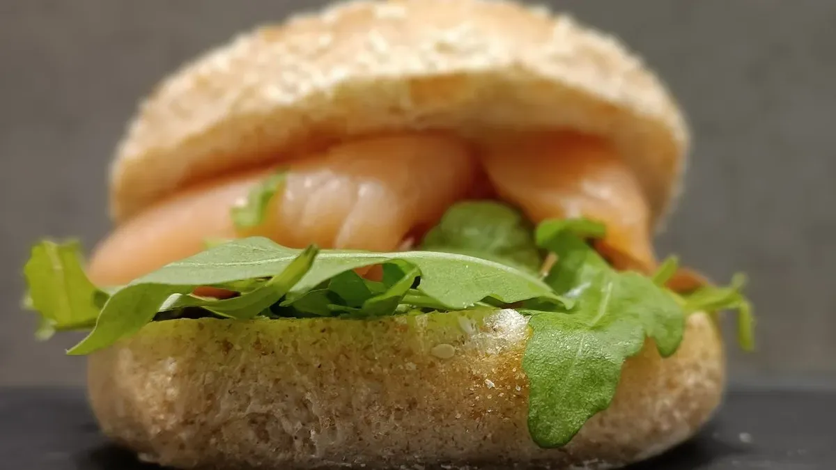 Lazacos bagel