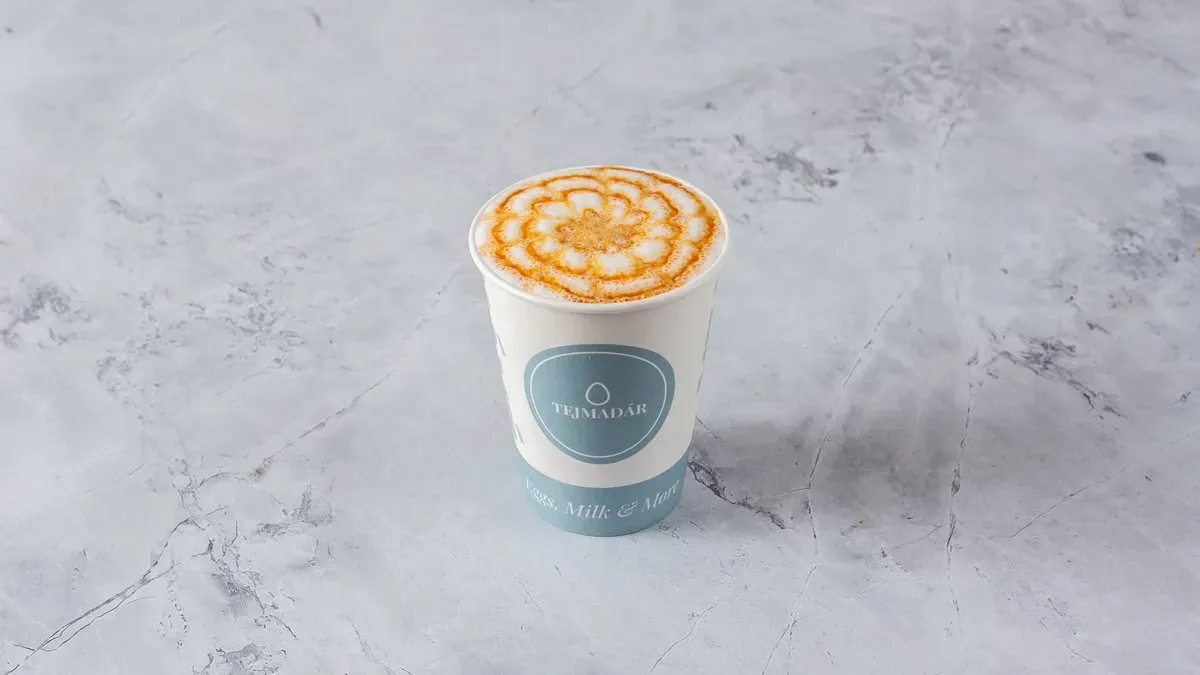 Ikonikus Tejmadár latte