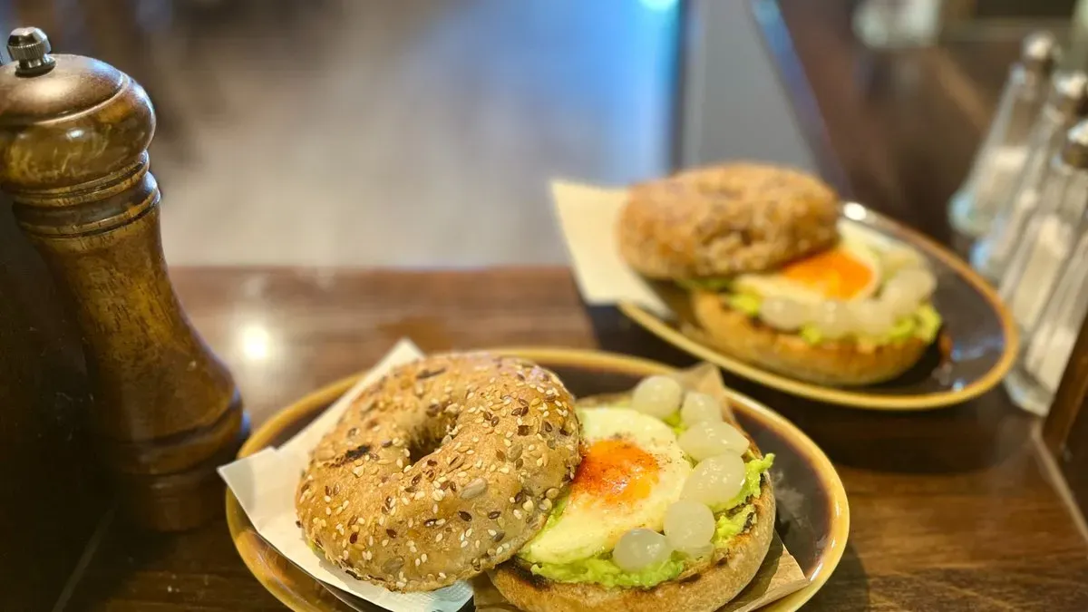 AVOKÁDÓ BAGEL