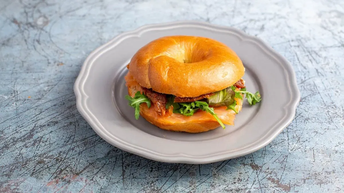 Lazacos bagel