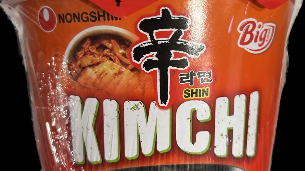 Nongshim kimchi leves dobozban 农心泡菜大桶面