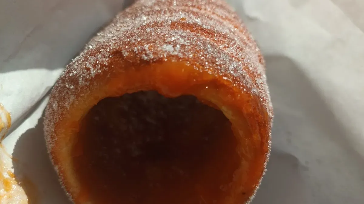 Szamóca lekváros kürtöskalács