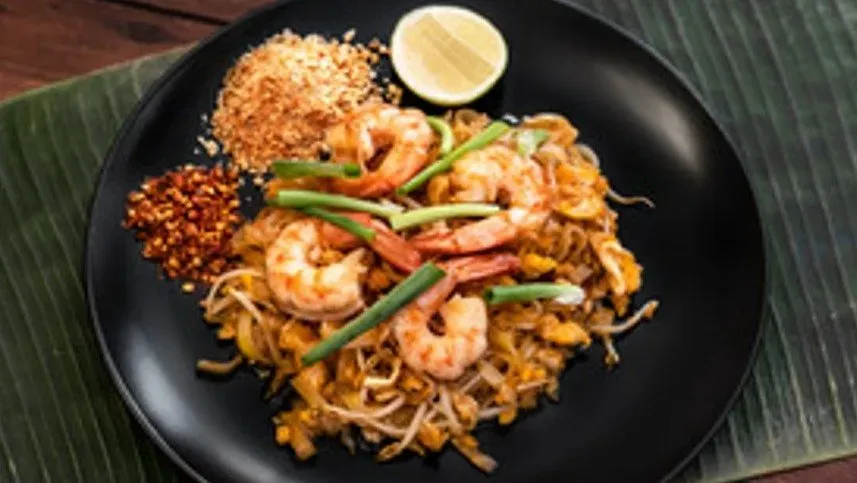 Phad Thai csirkével