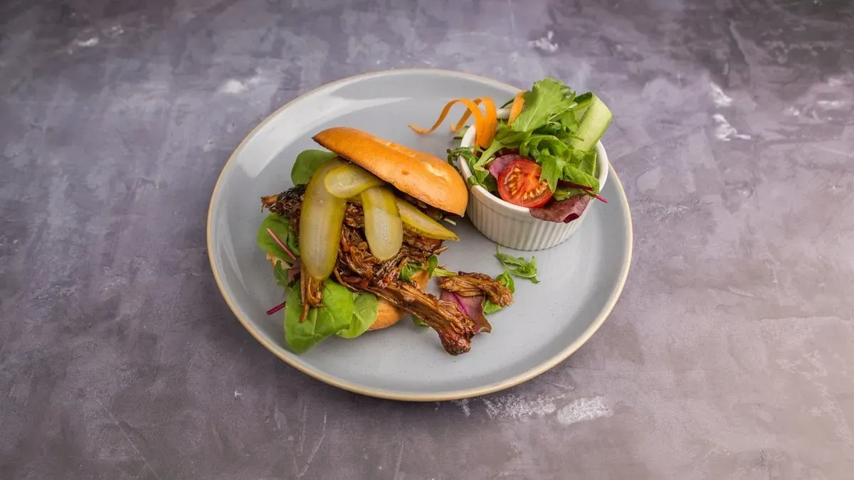 Pulled Pork BAGEL