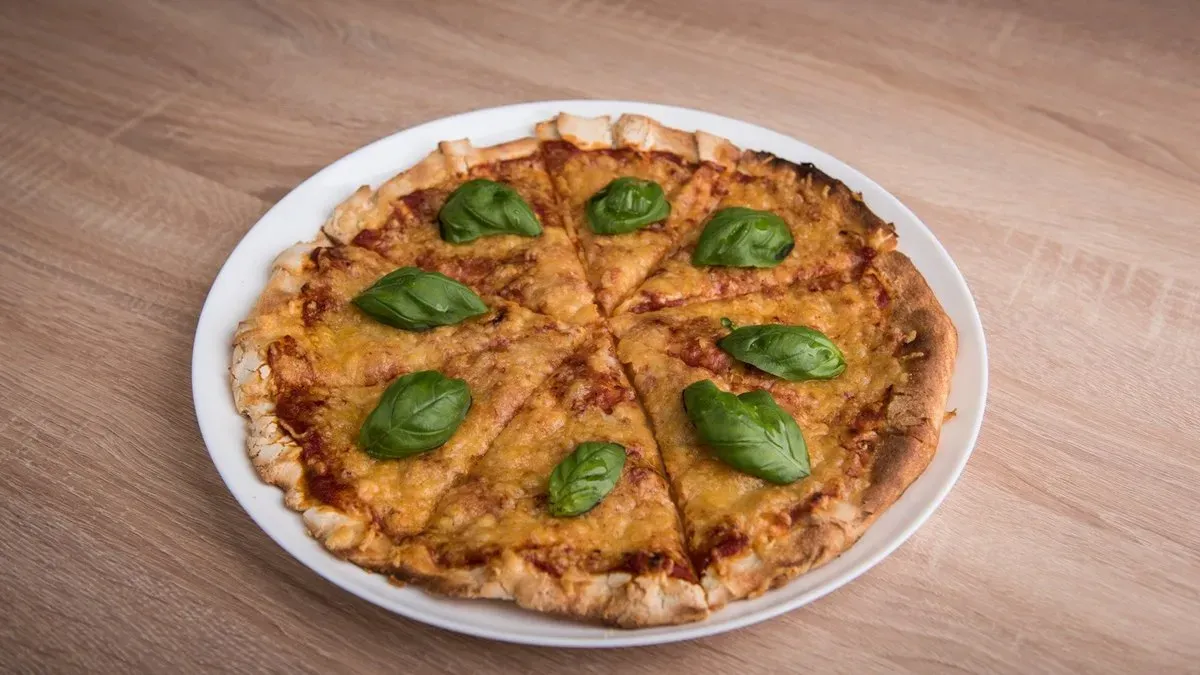 Margherita pizza