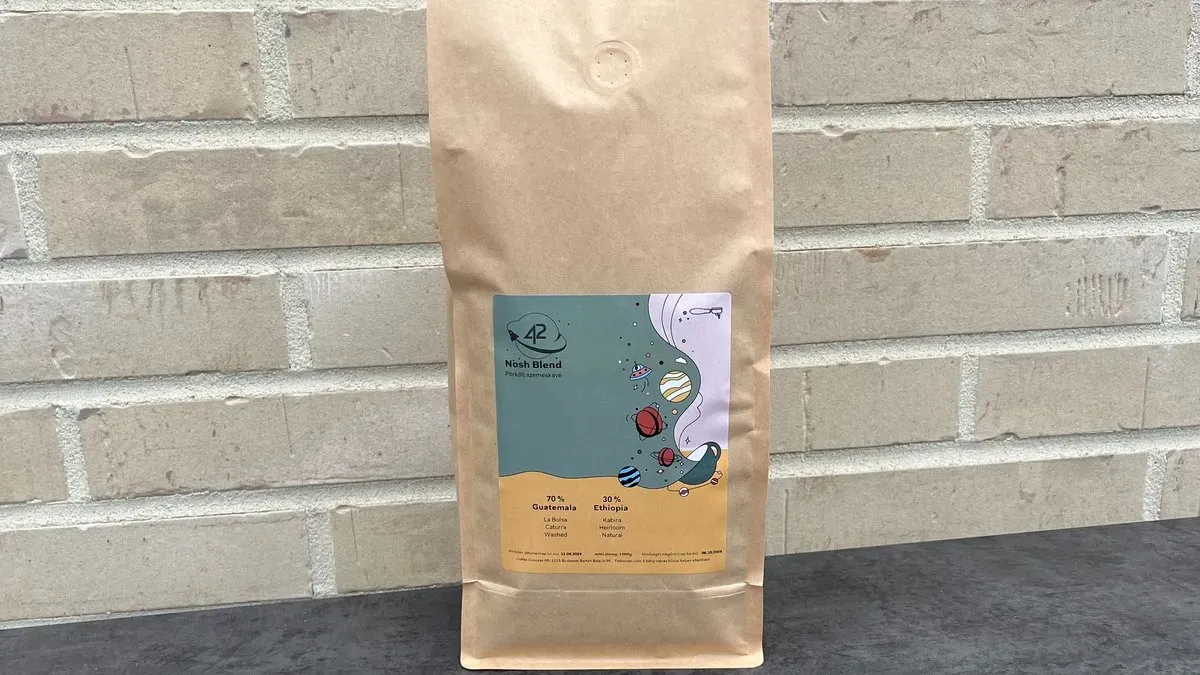C42 Nosh blend szemes kávé 1 kg