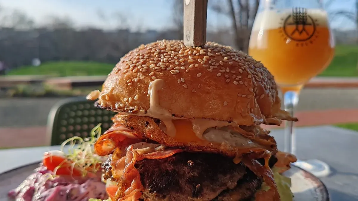 Jónás Burger