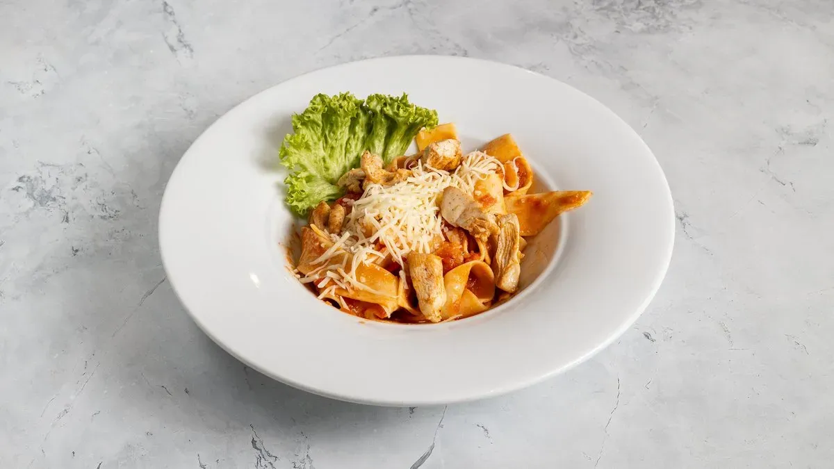 Arrabiata papardelle csirkével