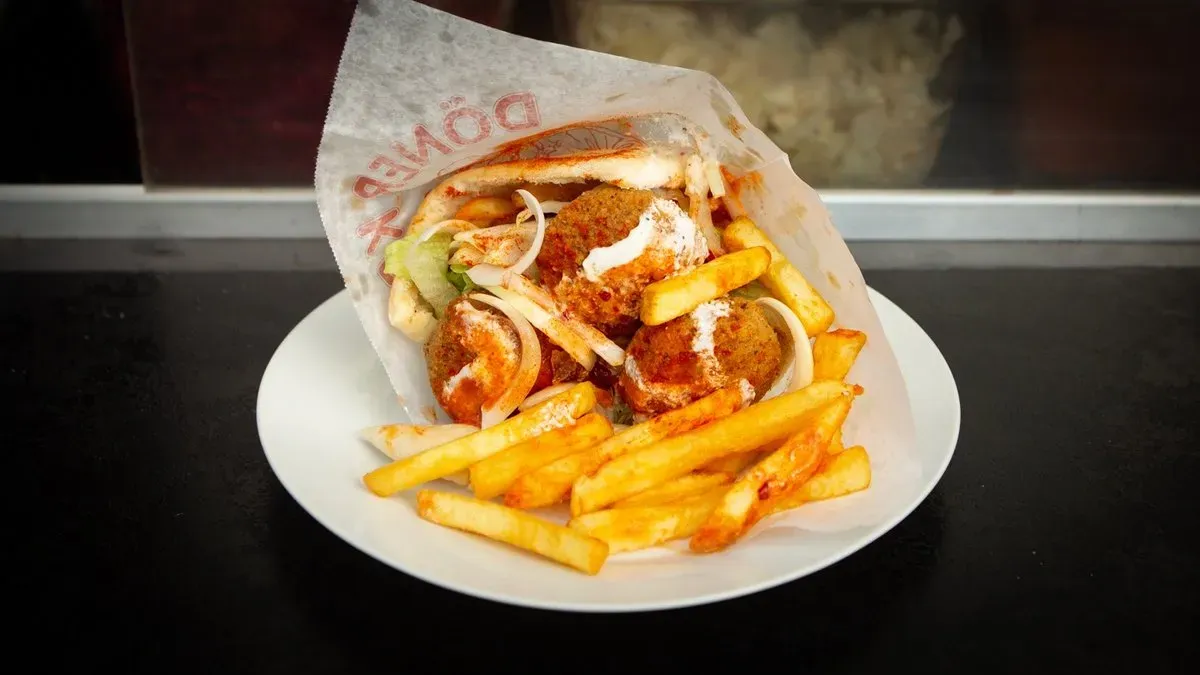 Falafel pita