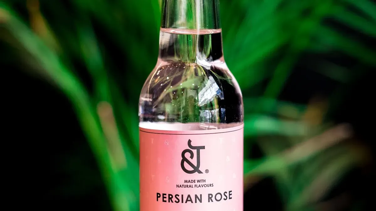 &T Tonic rózsavizes