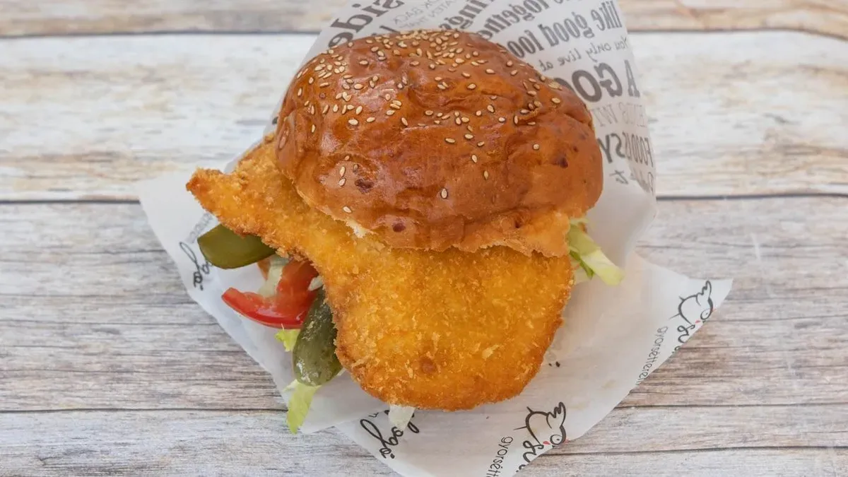 Rántott csirkemelles burger