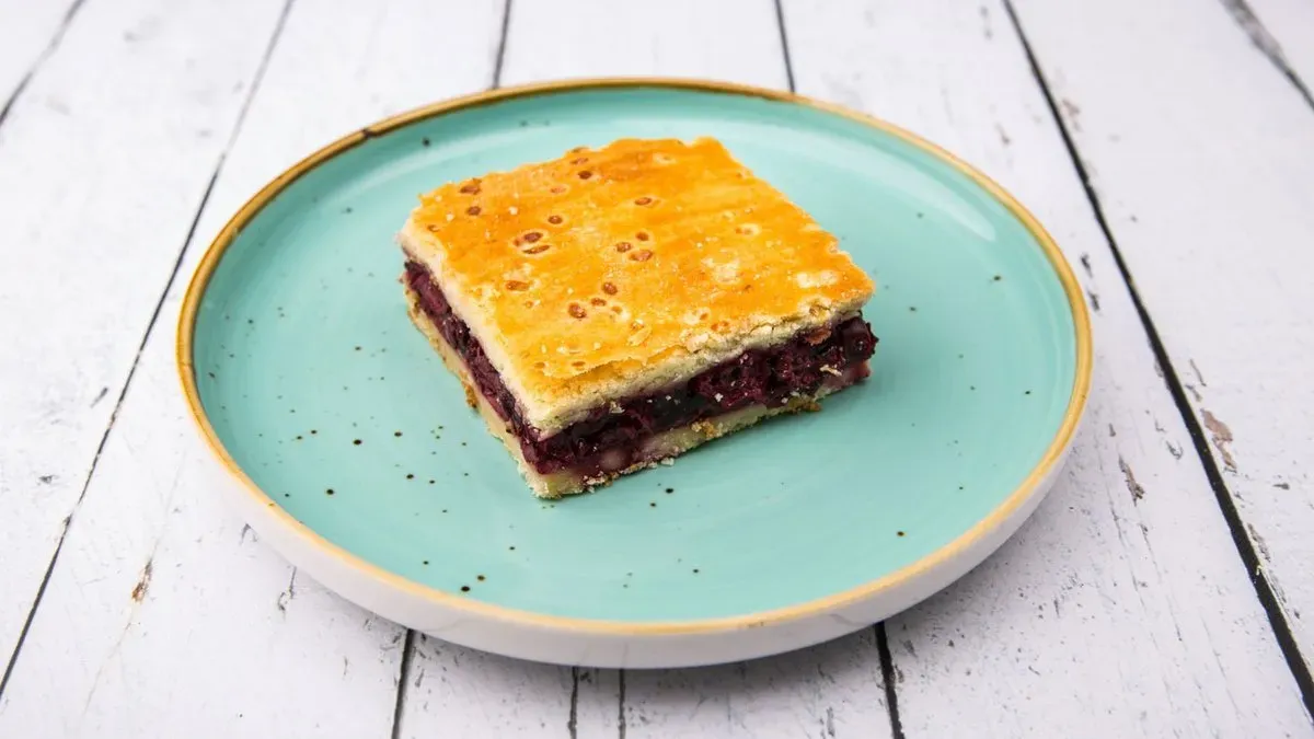 Meggyes pite