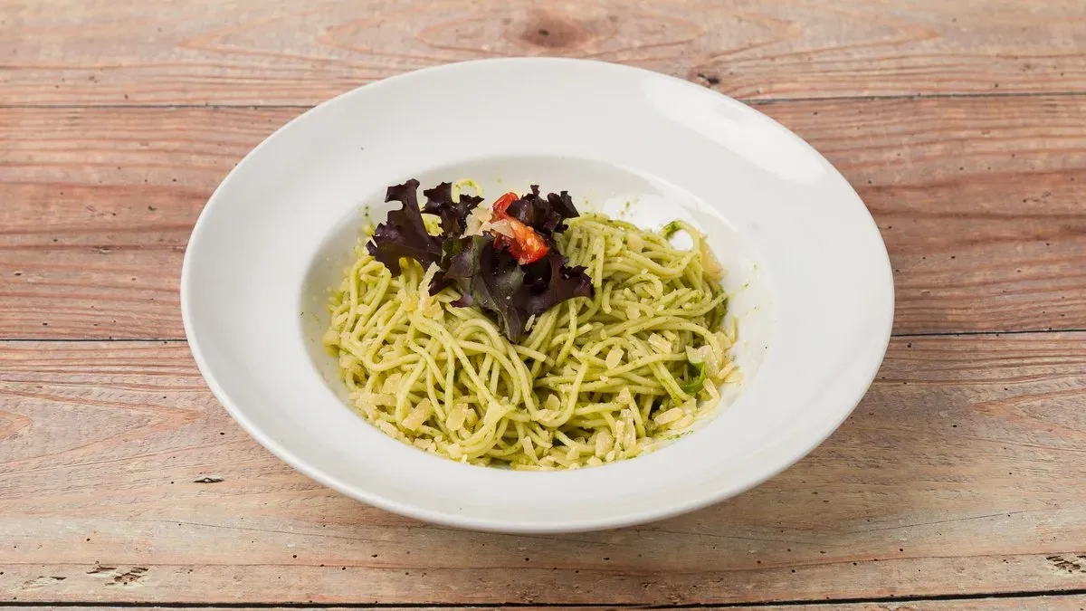 Spagetti házi pesztóval