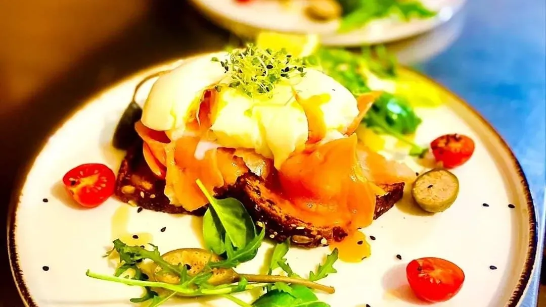 Lazac Eggs Benedict