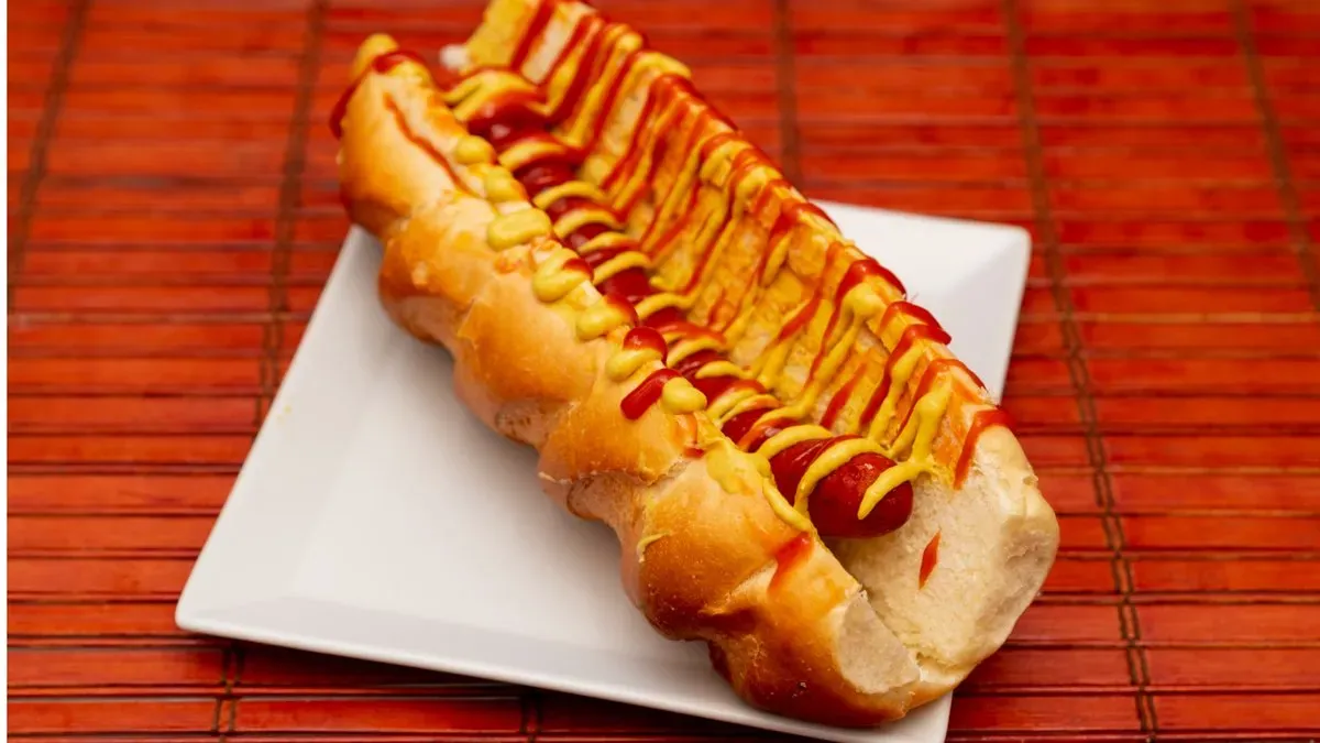 Hot-Dog Grill Kolbásszal