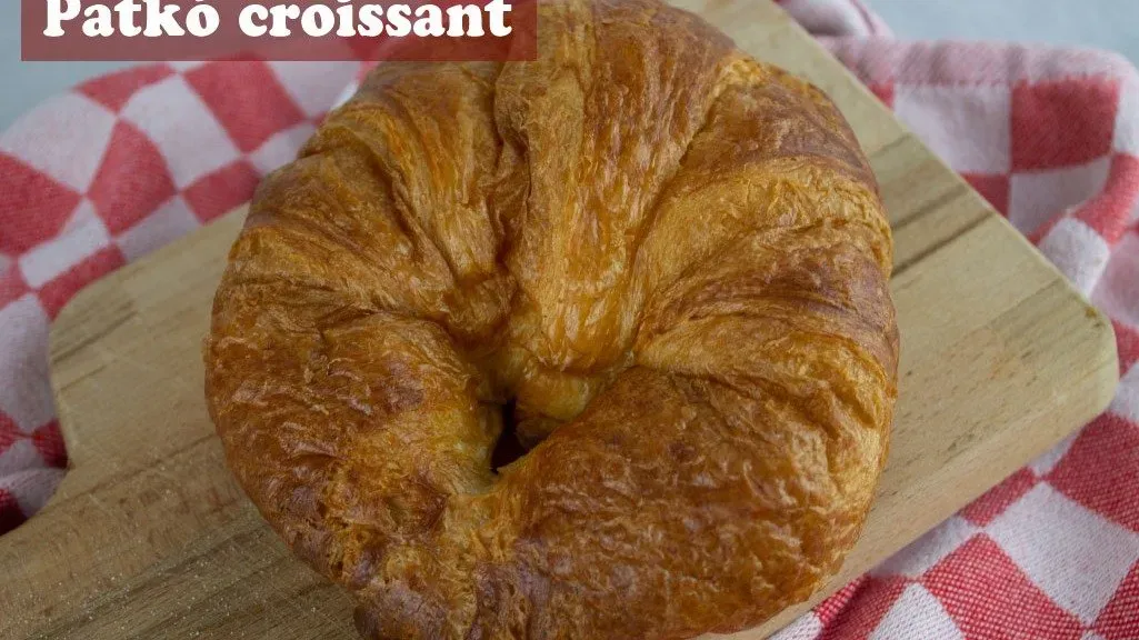 Patkó alakú croissant