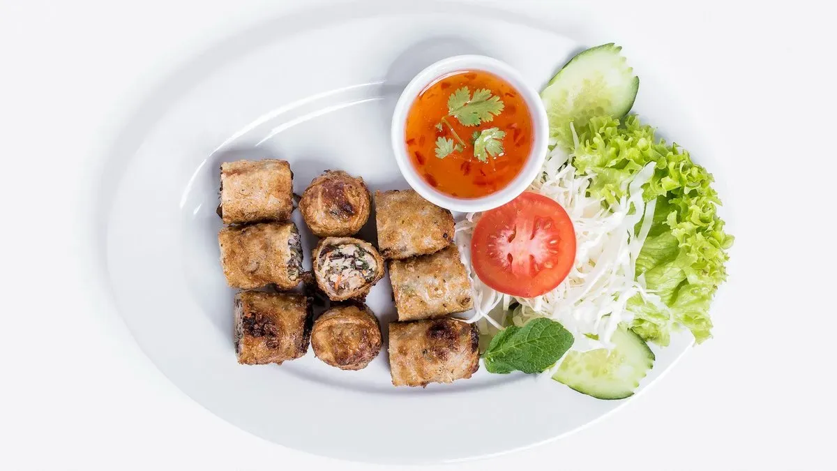 7. Tavaszi tekercsek édes szósszal, ปอเปี้ยะทอด