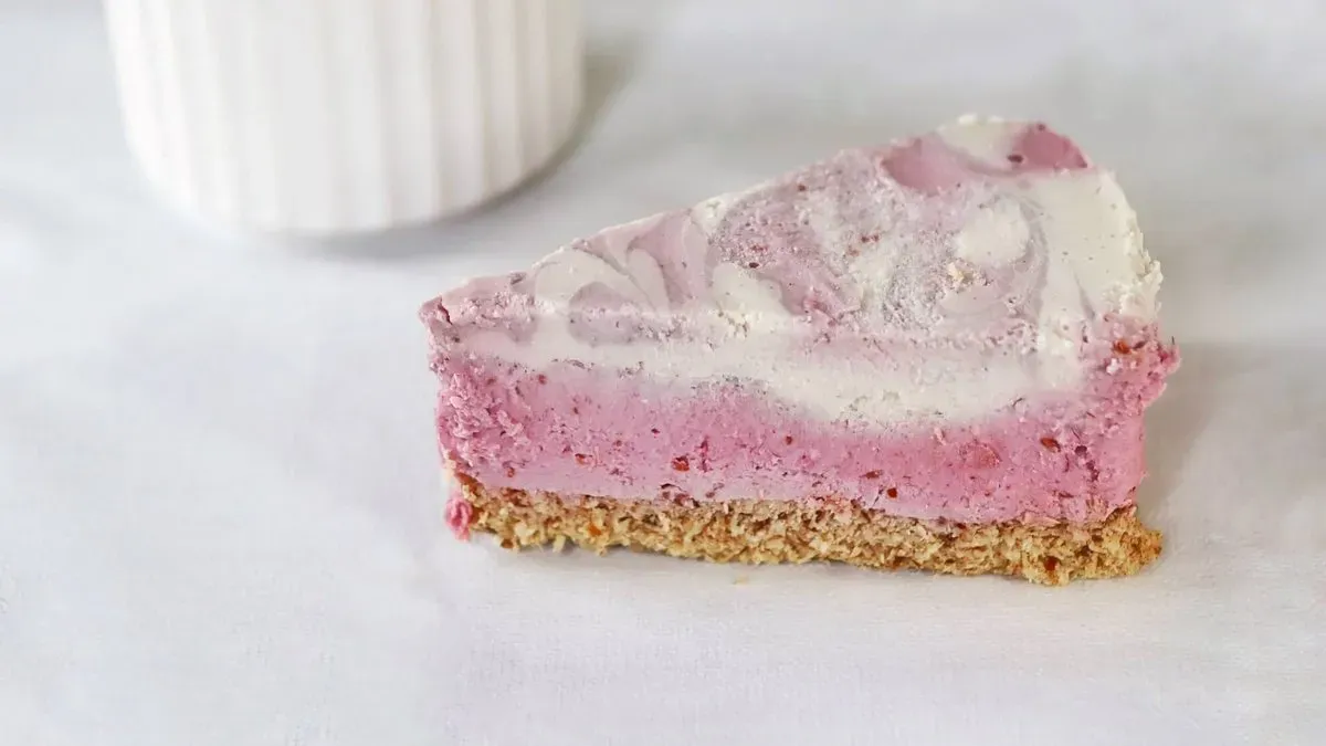 Málnás tortaszelet