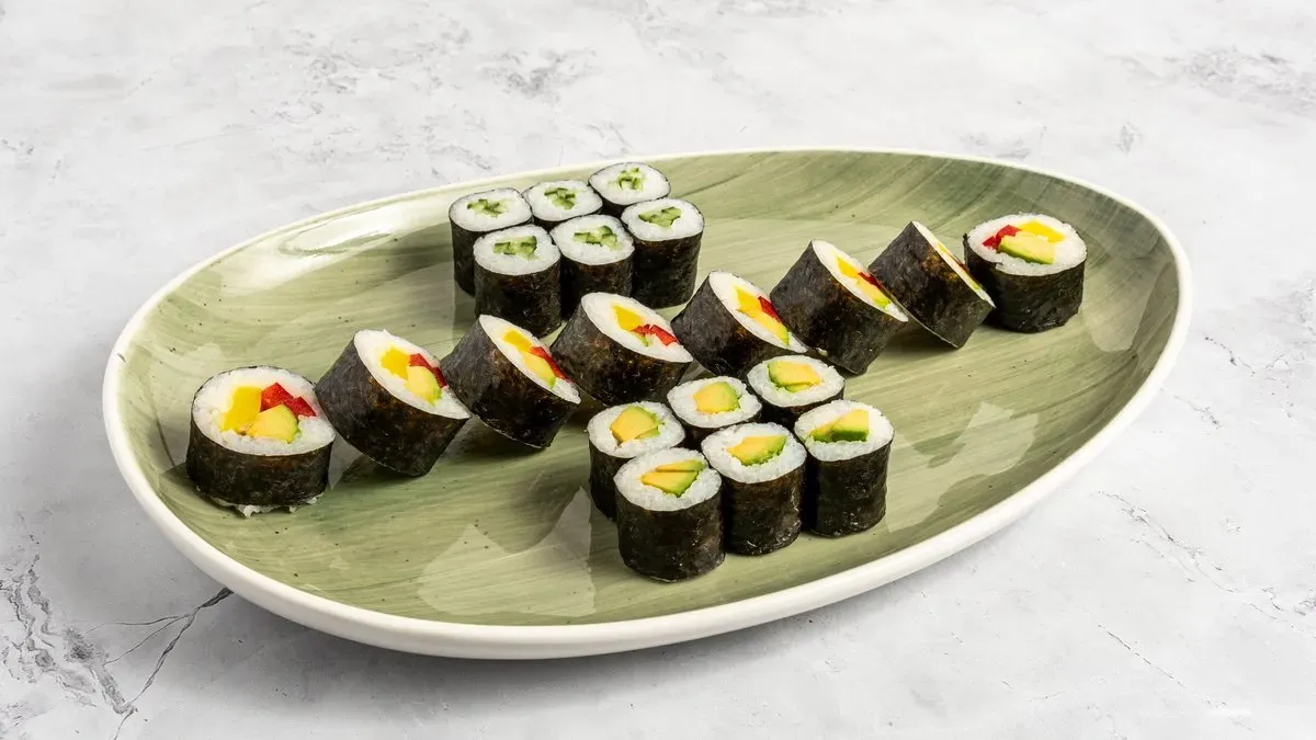 Vegetarian sushi set