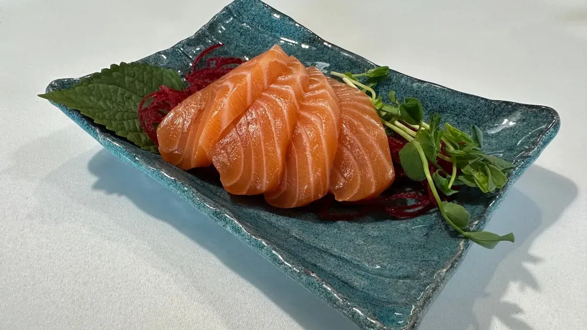 Sake sashimi (4db)