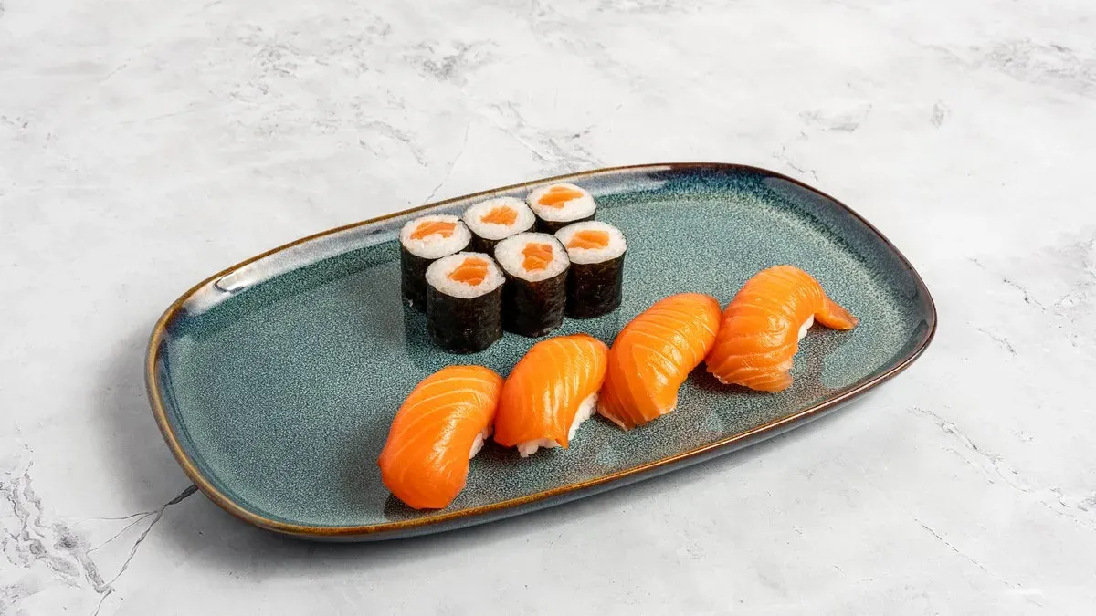 Sake sushi