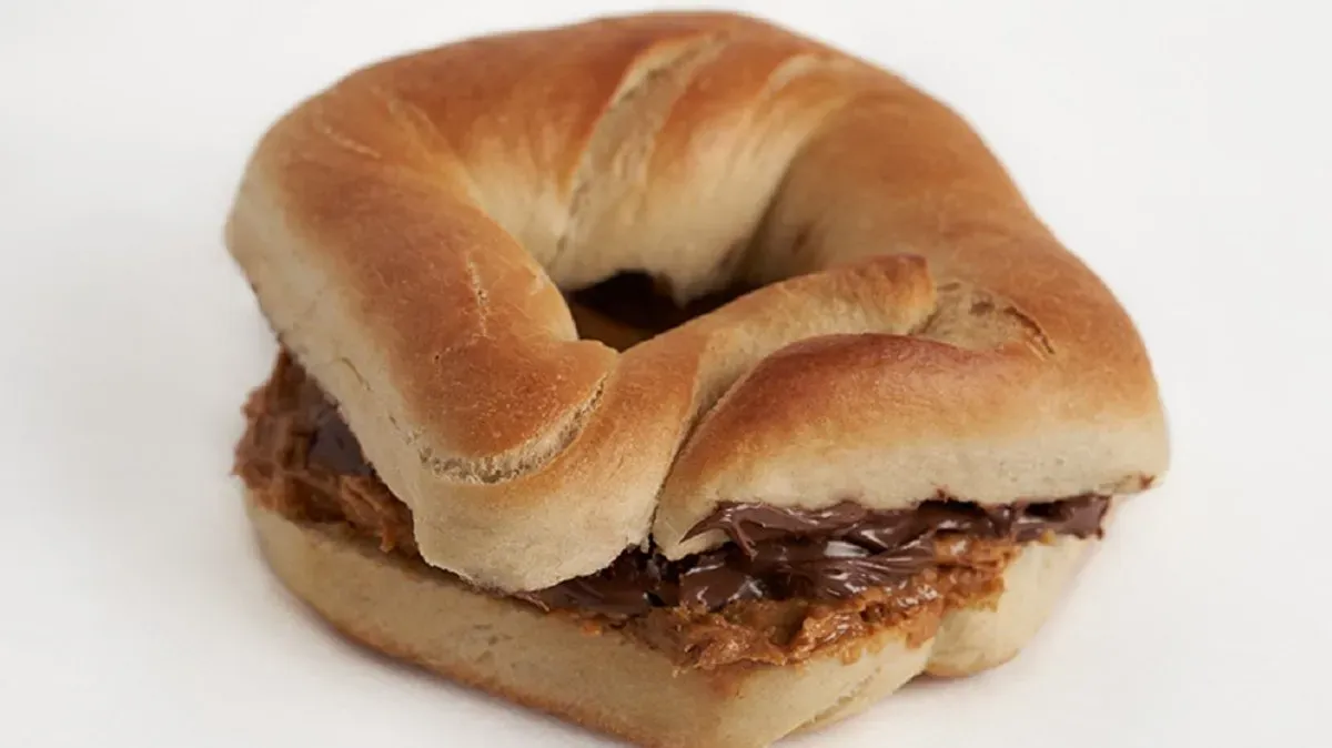 XL Peanut butter & Nutty bagel - Földimogyoróvajas&Nutellás kézműves kocka bagel