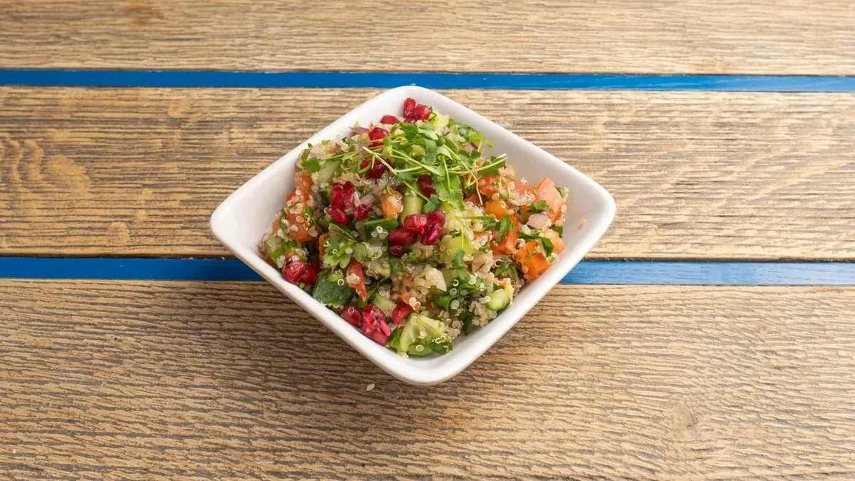 🌿 Quinoa tabbouleh saláta