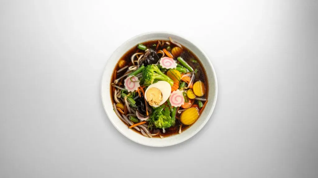 Zöldséges ramen leves