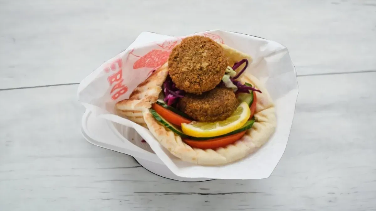 Falafel pita