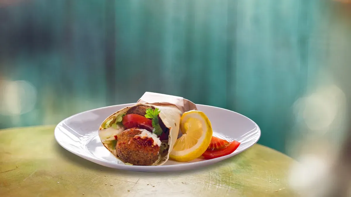 Falafel szendvics