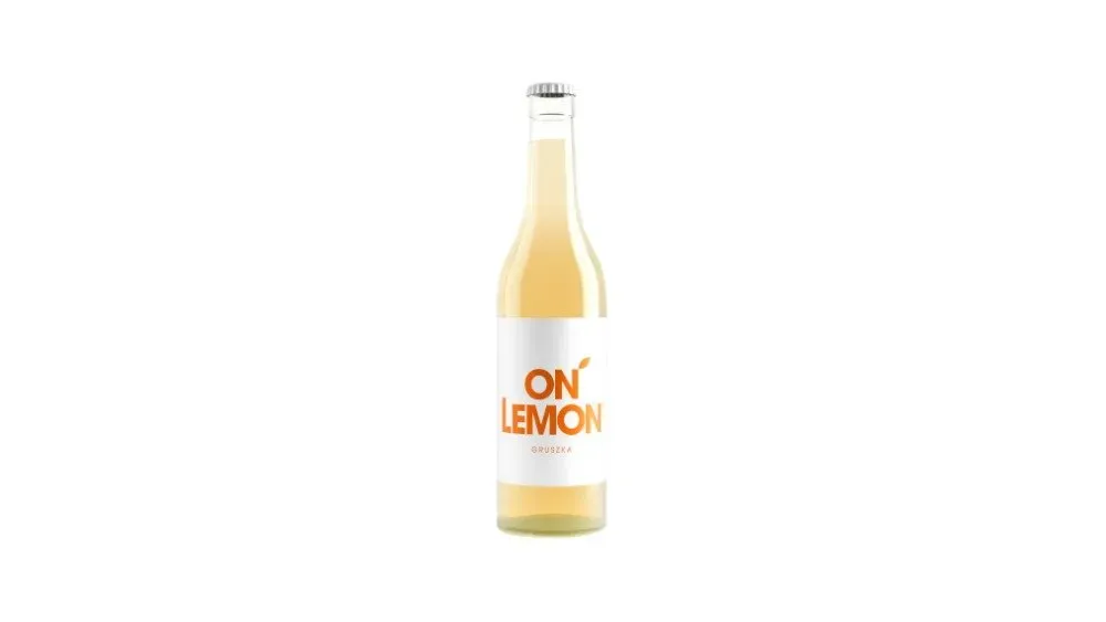 On lemon gruszka