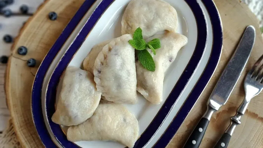 XXL pierogi z całymi jagodami (11szt)700g