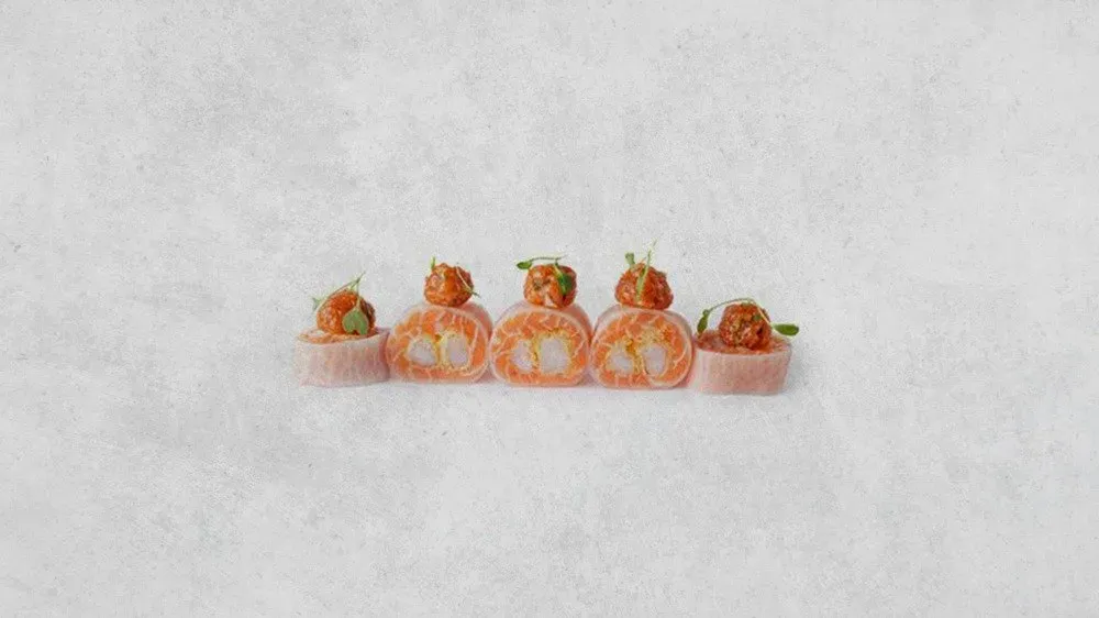 Ebi salmon sashimi roll