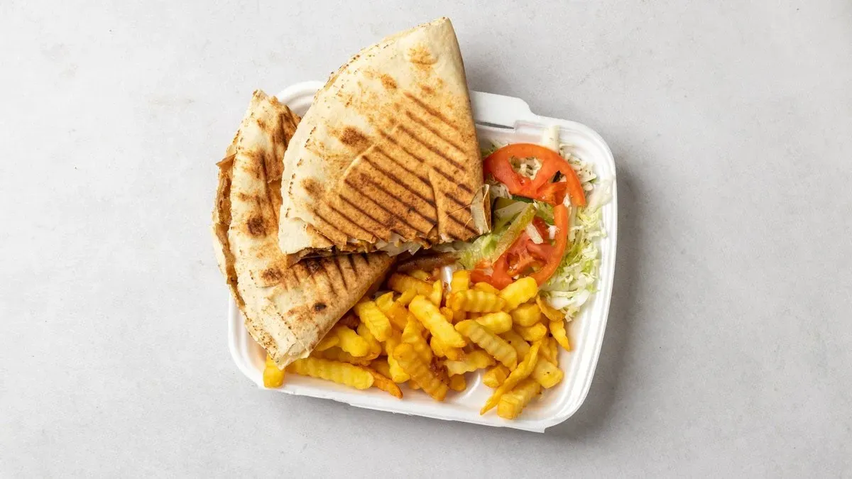 Kebab borek talerz