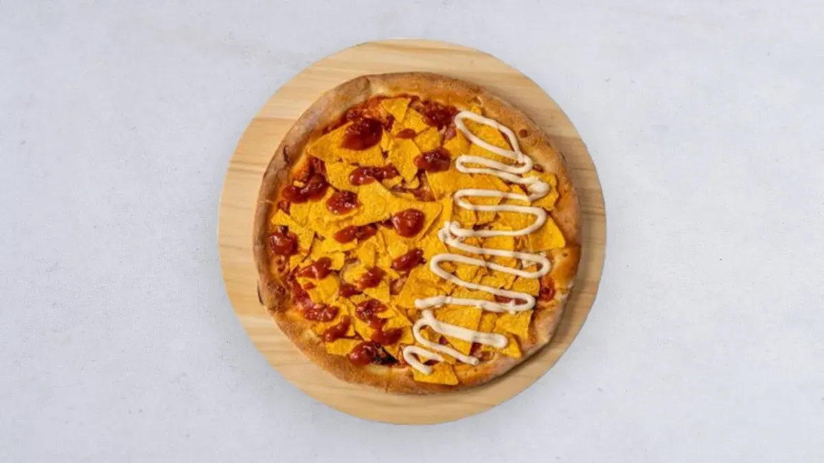 Pizza Nachos
