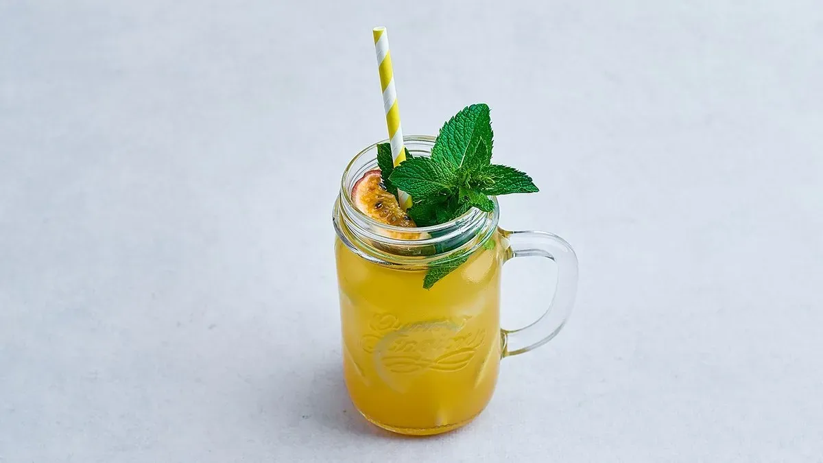 Lemoniada cytrynowo-miętowa własnej produkcji 330 ml
