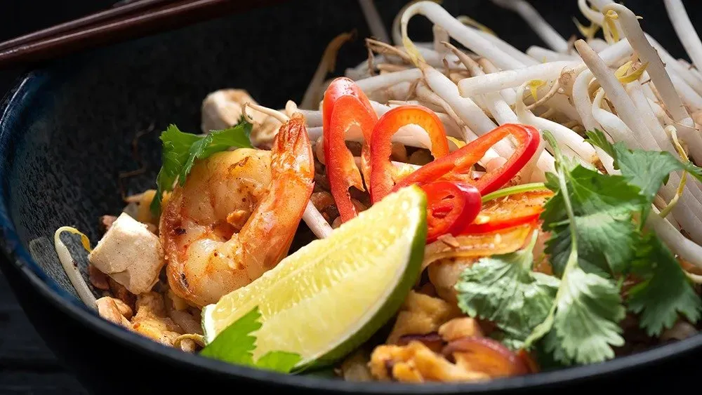 Pad thai z krewetkami