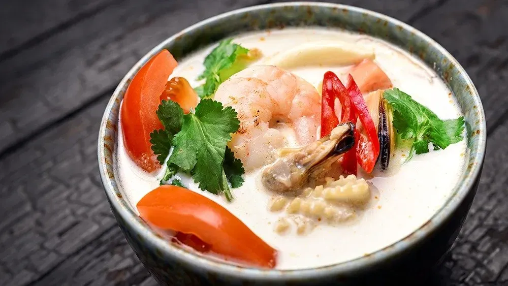 Tom kha z owocami morza