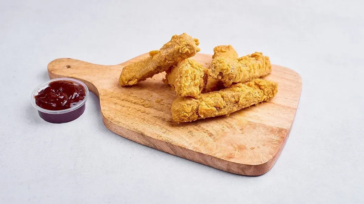 5 nuggets + sos