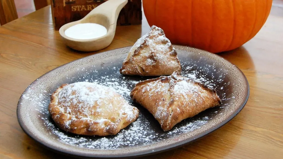 Mix kruchych pierogów 3szt.