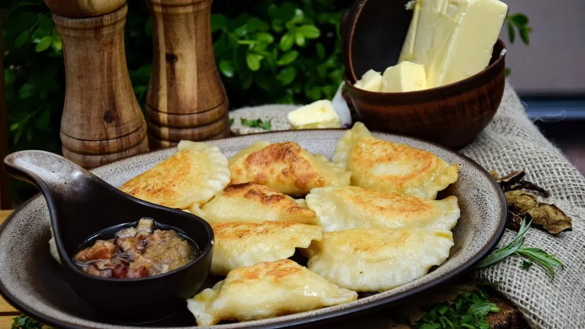 Pierogi lepione diabelskie