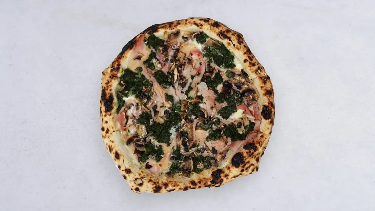 Pizza cotto e spinaci