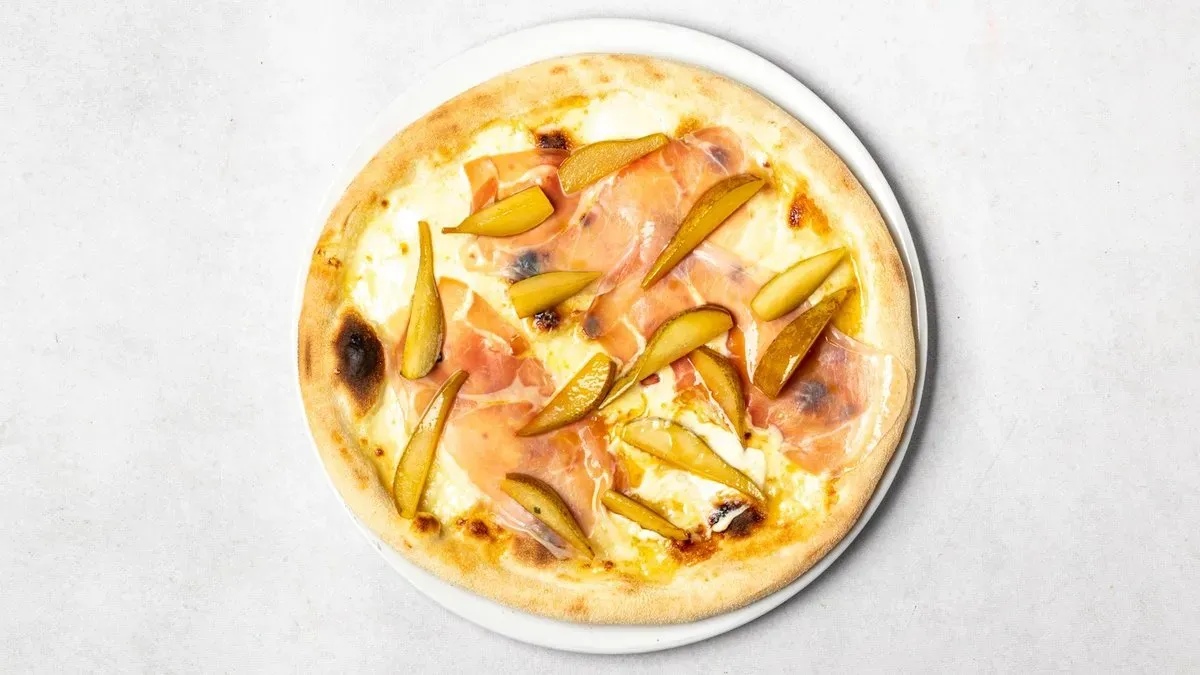 Pizza z karmelizowaną gruszką