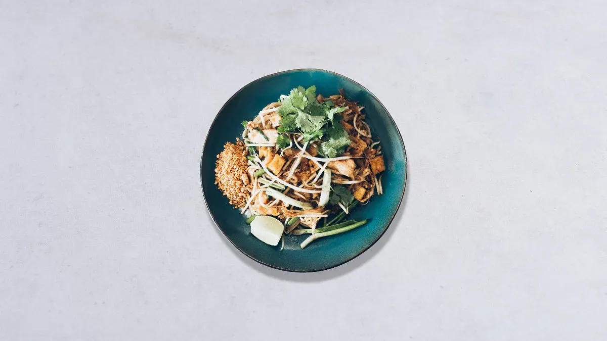 Pad thai tofu