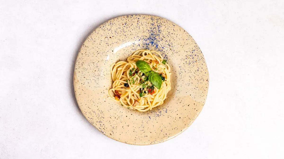 Spaghettoni aglio olio peperoncino