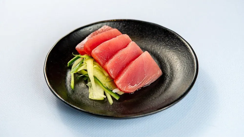 Sashimi z tuńczyka